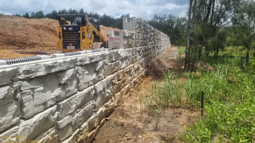 Beachmere MagnumStone Retaining Wall System